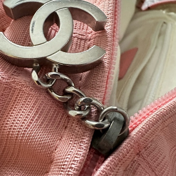 Chanel travel line handbag - Picture 11 of 11